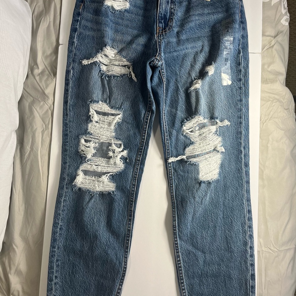 NWT Size 4 Aeropostale High-Rise Mom Jean (Medium Wash) - Picture 11 of 13